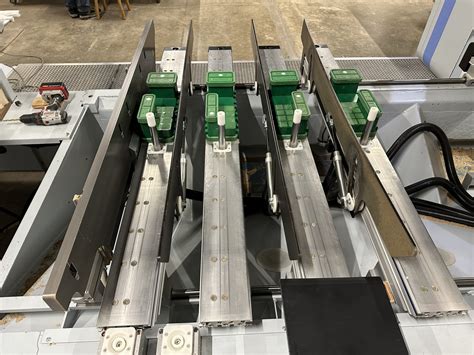 Weeke Venture 230L CNC Machining Center .